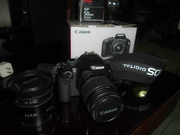 Canon EOS 550D w/ Kit Lens 18-55 and 50mm f/1.8 II photo