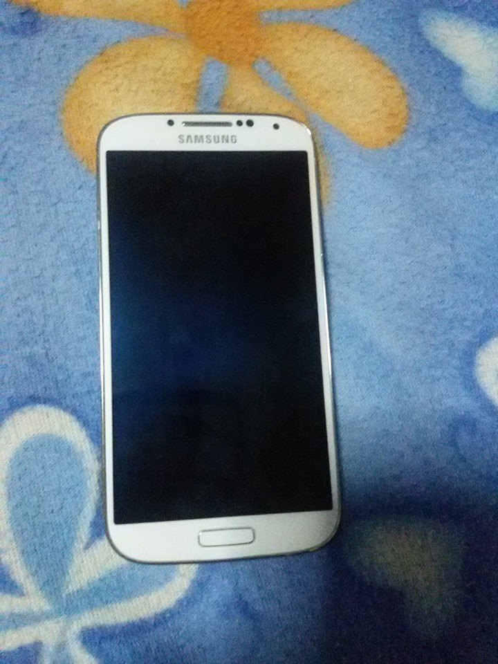 Samsung Galaxy S4 Gt-i9505 16gb LTE Whitefrost Local Ntc sealed photo