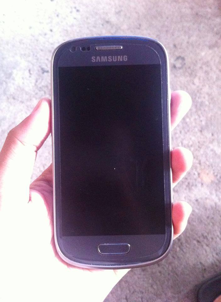 Samsung s3 mini photo